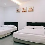 Camelia Homestay